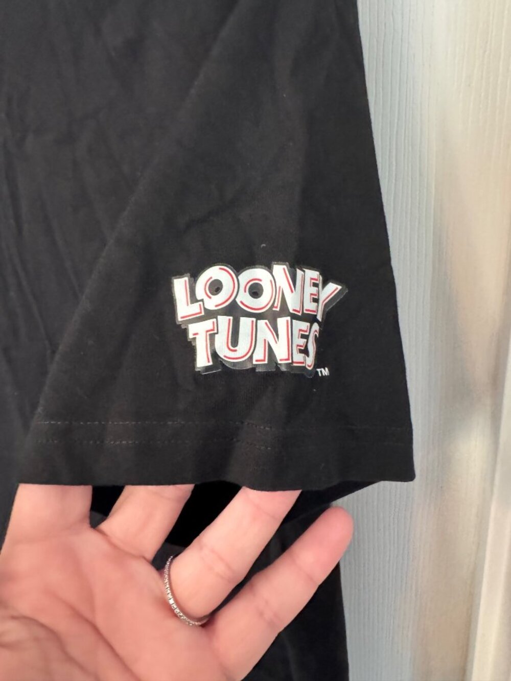 Bugs Bunny Looney Toons Black Crewneck Short Sleeve T-Shirt Size XL - Picture 7 of 9